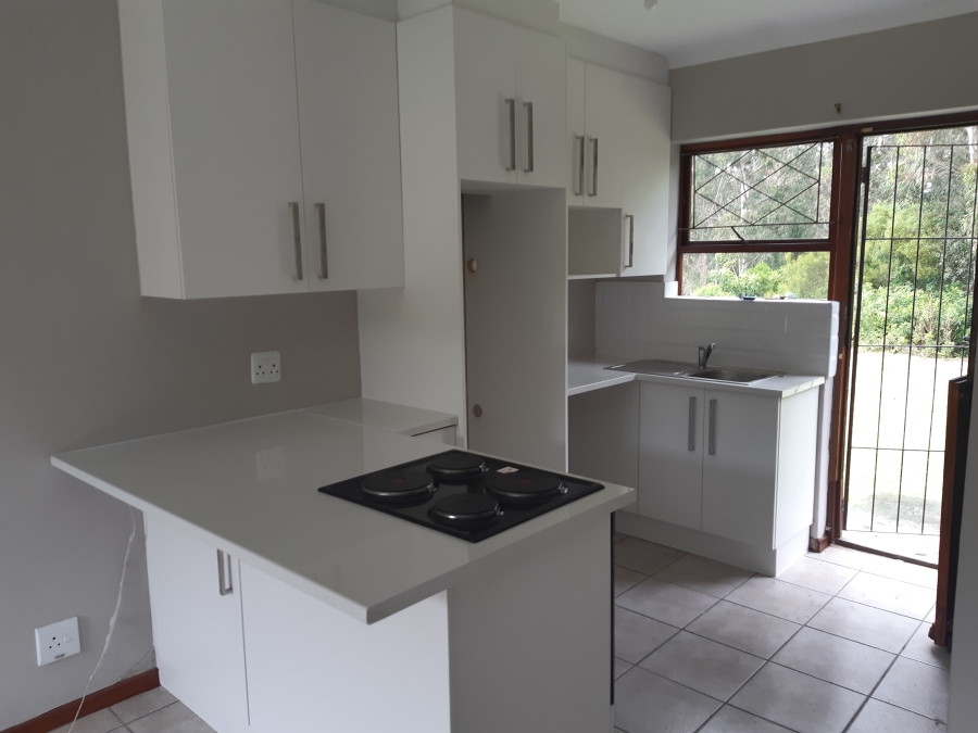 To Let 2 Bedroom Property for Rent in Kabega Park Eastern Cape